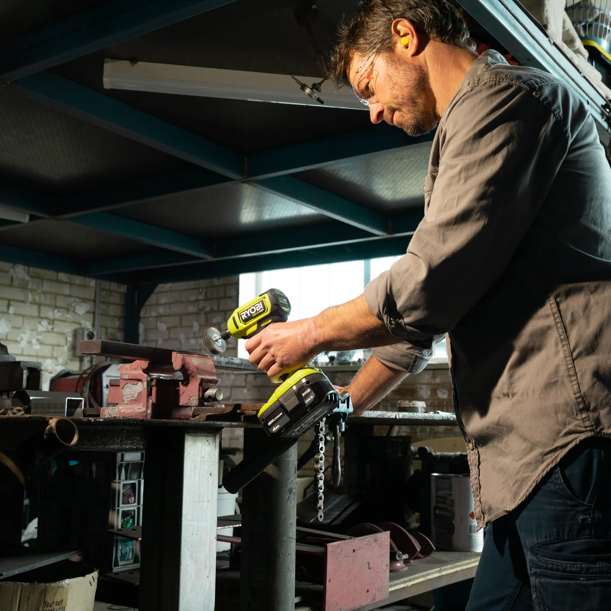 Ryobi Right-Angled Die Grinder - Tool Only - Brushless Motor - 22000 RPM - Image 2