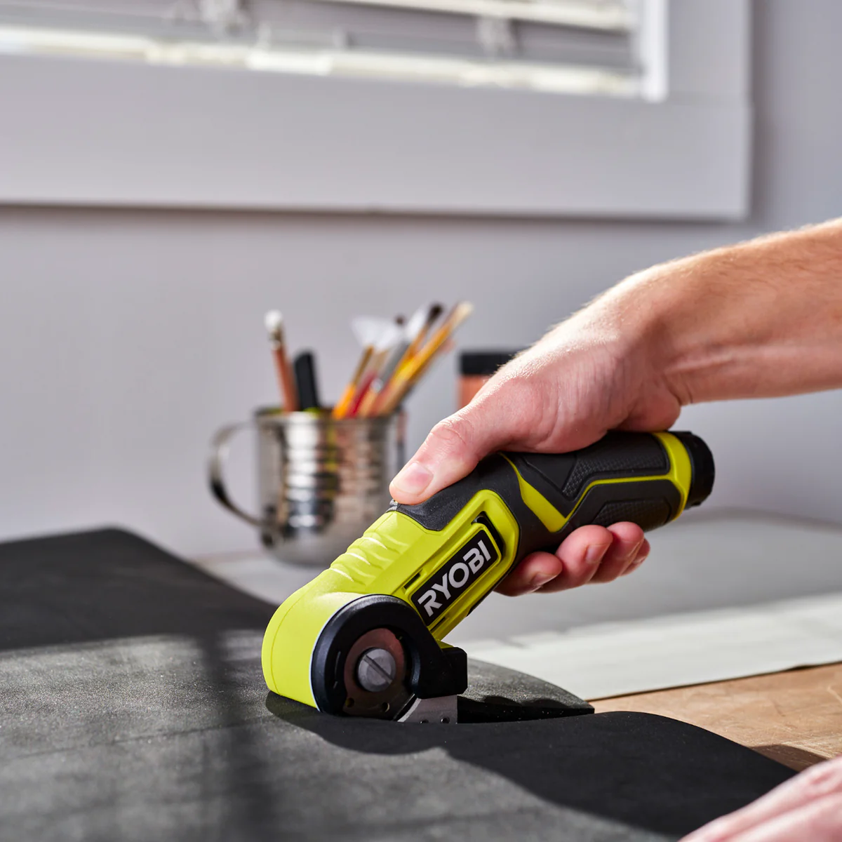 Ryobi USB Lithium Power Cutter RCT4K - 2Ah Kit - 202mm x 60mm x 100mm - Efficient Cutting - Image 2