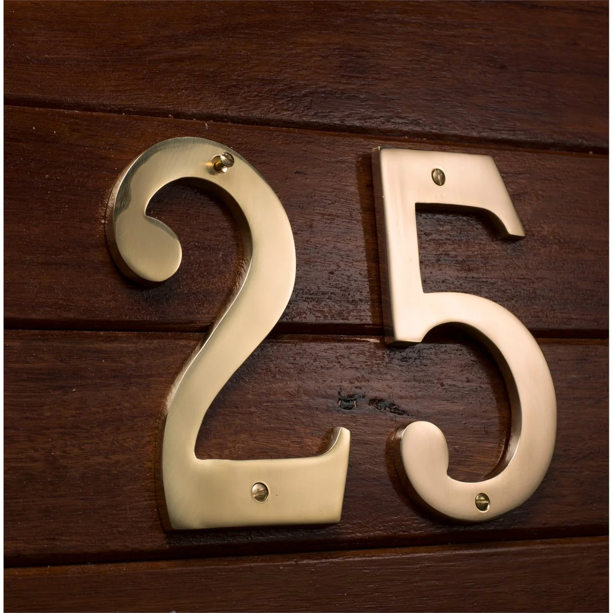 Sandleford Brass House Number 0 - 150mm - Weather Resistant - Durable - Image 2