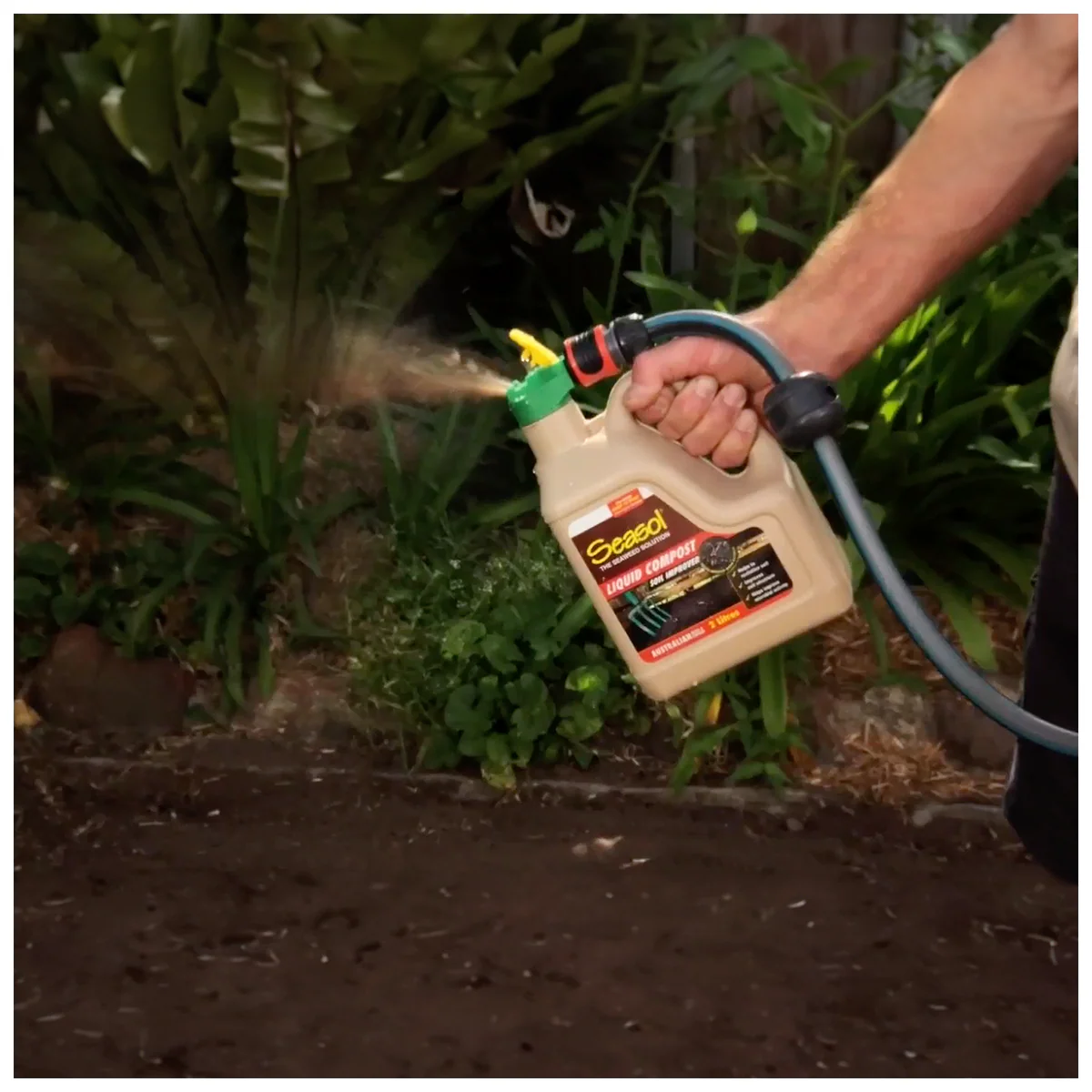 Seasol Liquid Compost Twin Pack - 2 x 2L - Revitalises Soil - Brown - Image 4