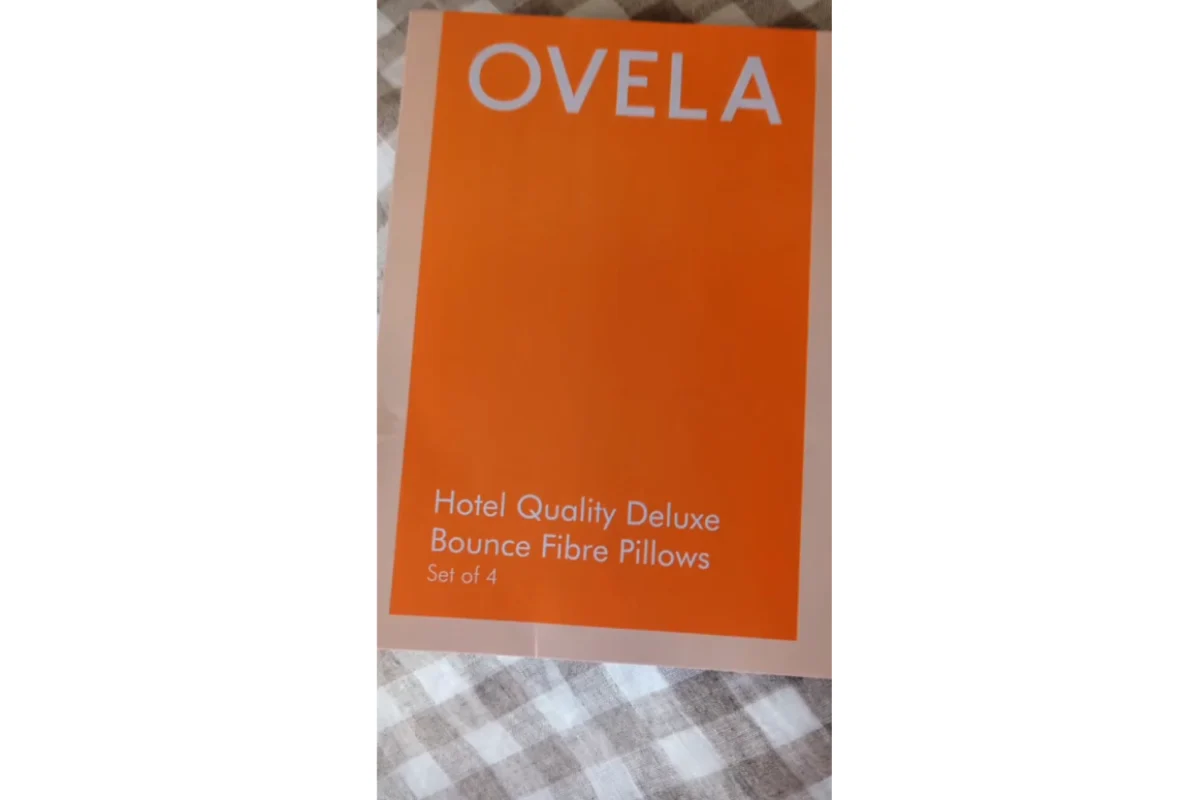 Set of 4 Ovela Hotel Quality Deluxe Bounce Fibre Pillows - Image 3