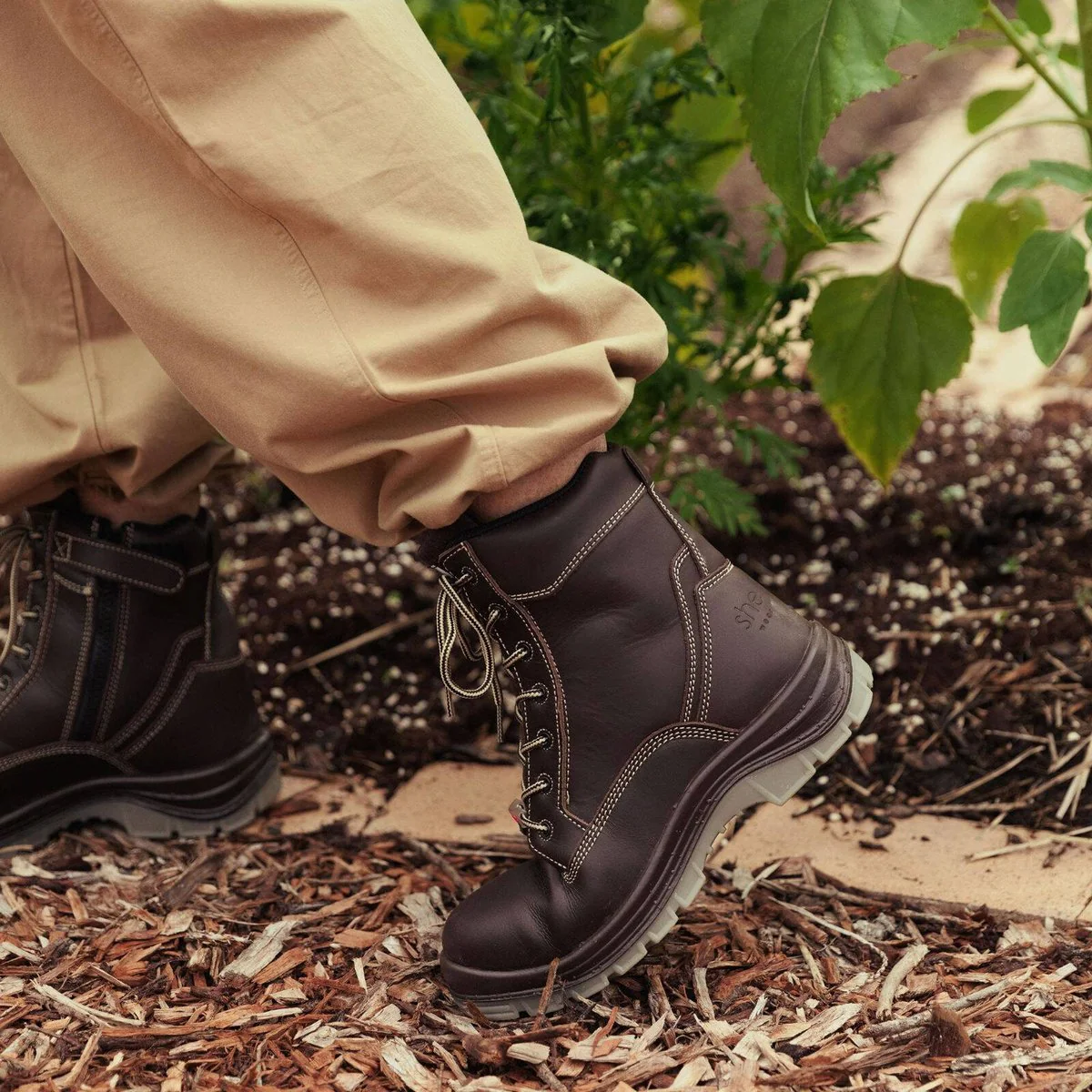 She Wear Pursues Brown Women's Safety Workboots - Size 9 - Water-Resistant - Image 4