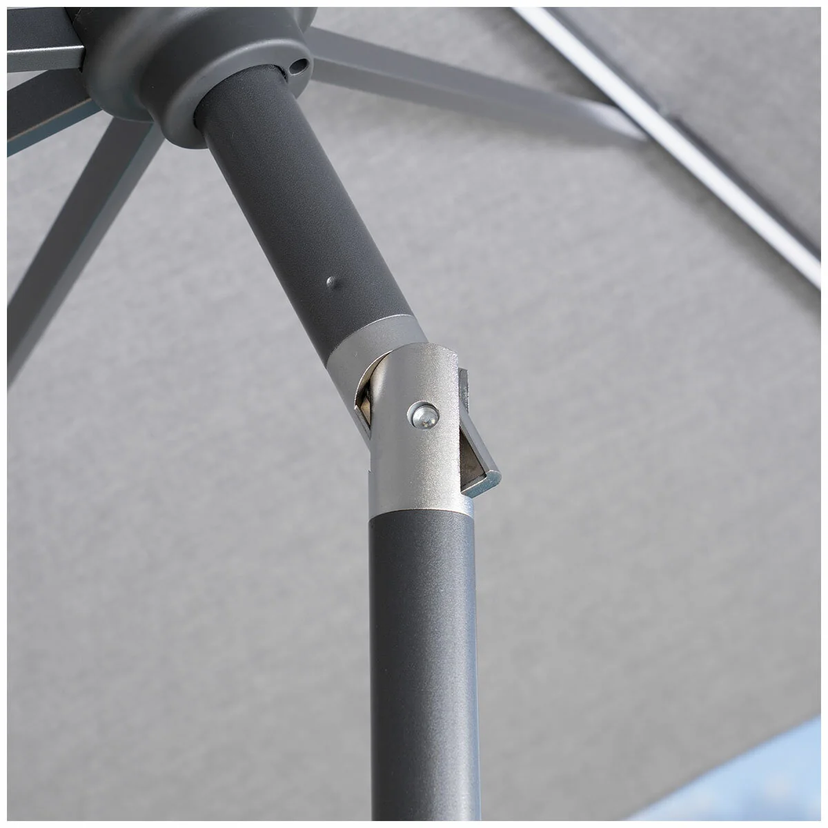 SunVilla 3m LED Market Umbrella Graphite Aluminium Rechargeable - Image 10