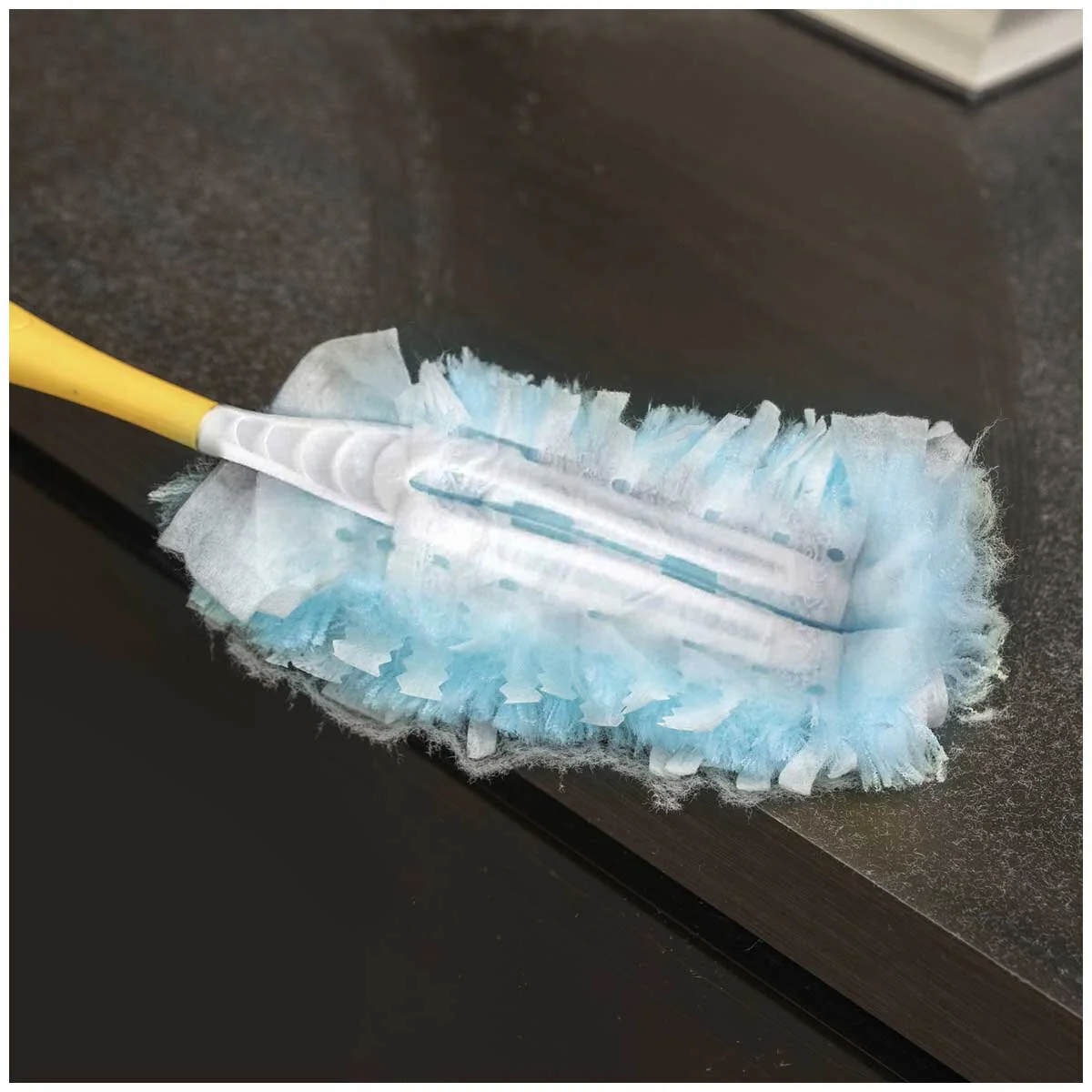 Swiffer Duster 180 Starter Kit 1 Handle and 28 Refills Compact Multi-Surface Dusting - Image 2
