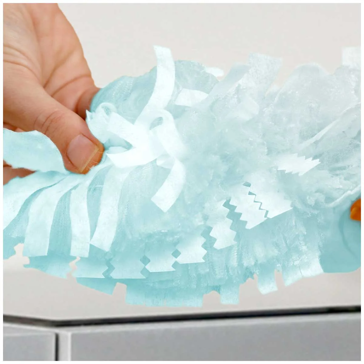Swiffer Duster 180 Starter Kit 1 Handle and 28 Refills Compact Multi-Surface Dusting - Image 4