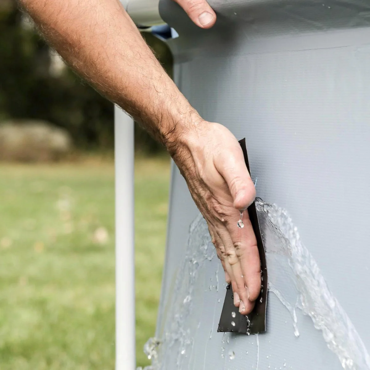 T-Rex Waterproofing Tape - 50mm x 1.5m - R-Flex - Wet Use - Image 4