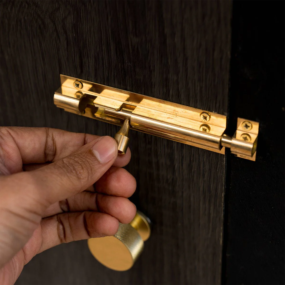 Taskmaster 100mm Polished Brass Barrel Bolt - Solid Brass Security Solution - Image 5