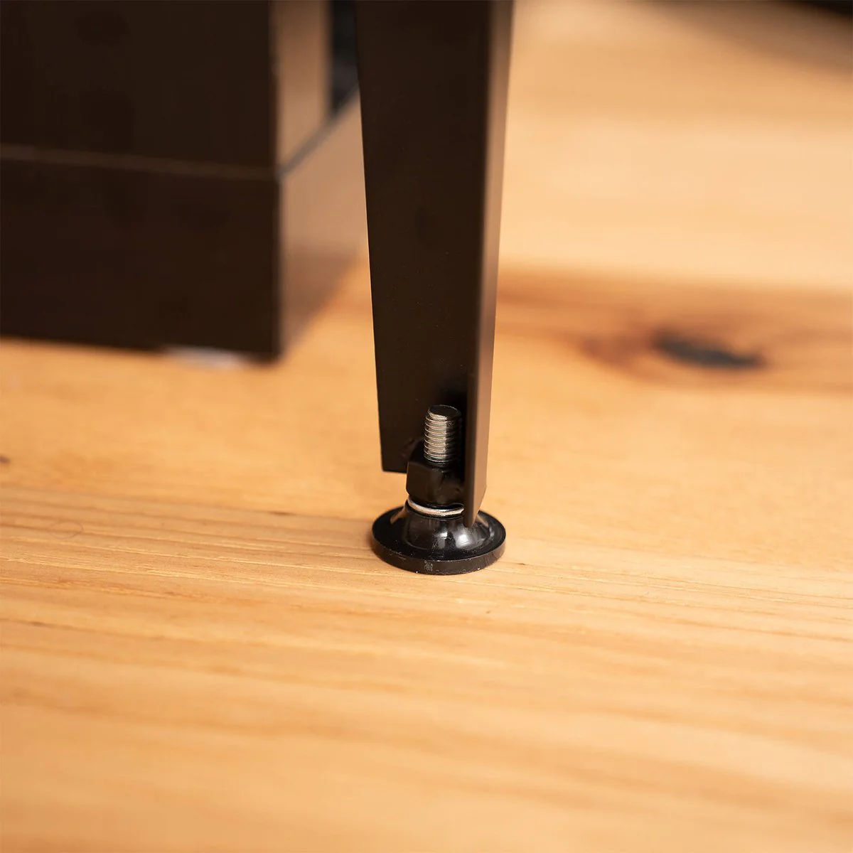 Taskmaster Corner Furniture Leg - 710mm - Black Steel - Adjustable Height - Image 4