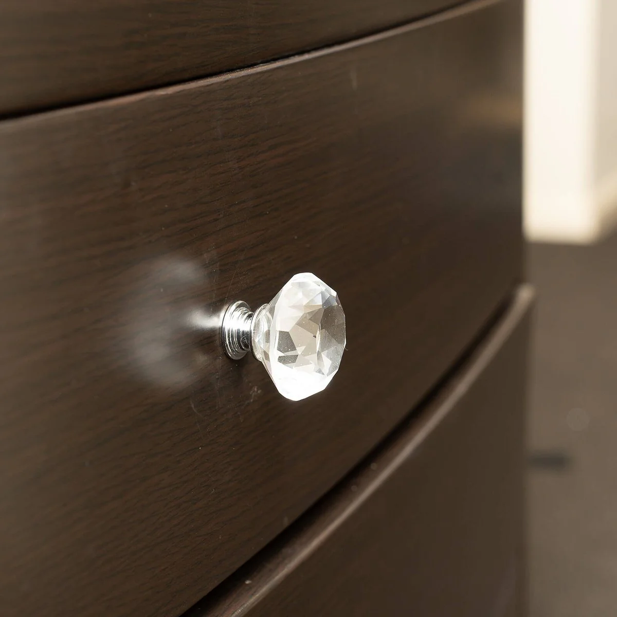 Taskmaster Crystal Knobs 40mm - 4 Pack - Transparent - Easy Install - Image 4
