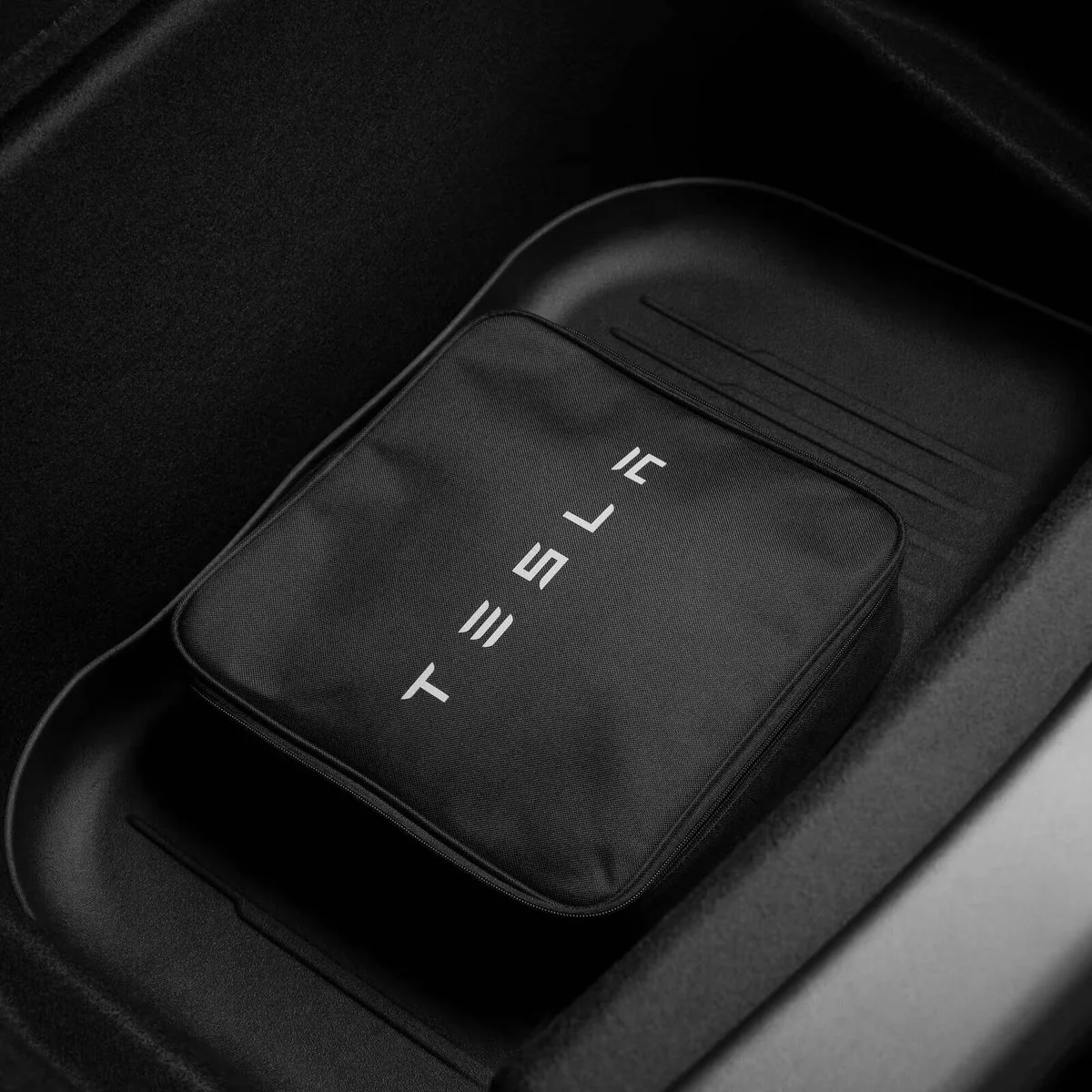 Tesla Universal Mobile Connector Gen 2 - 6m Type 2 EV Charger - Flexible Charging - Image 3