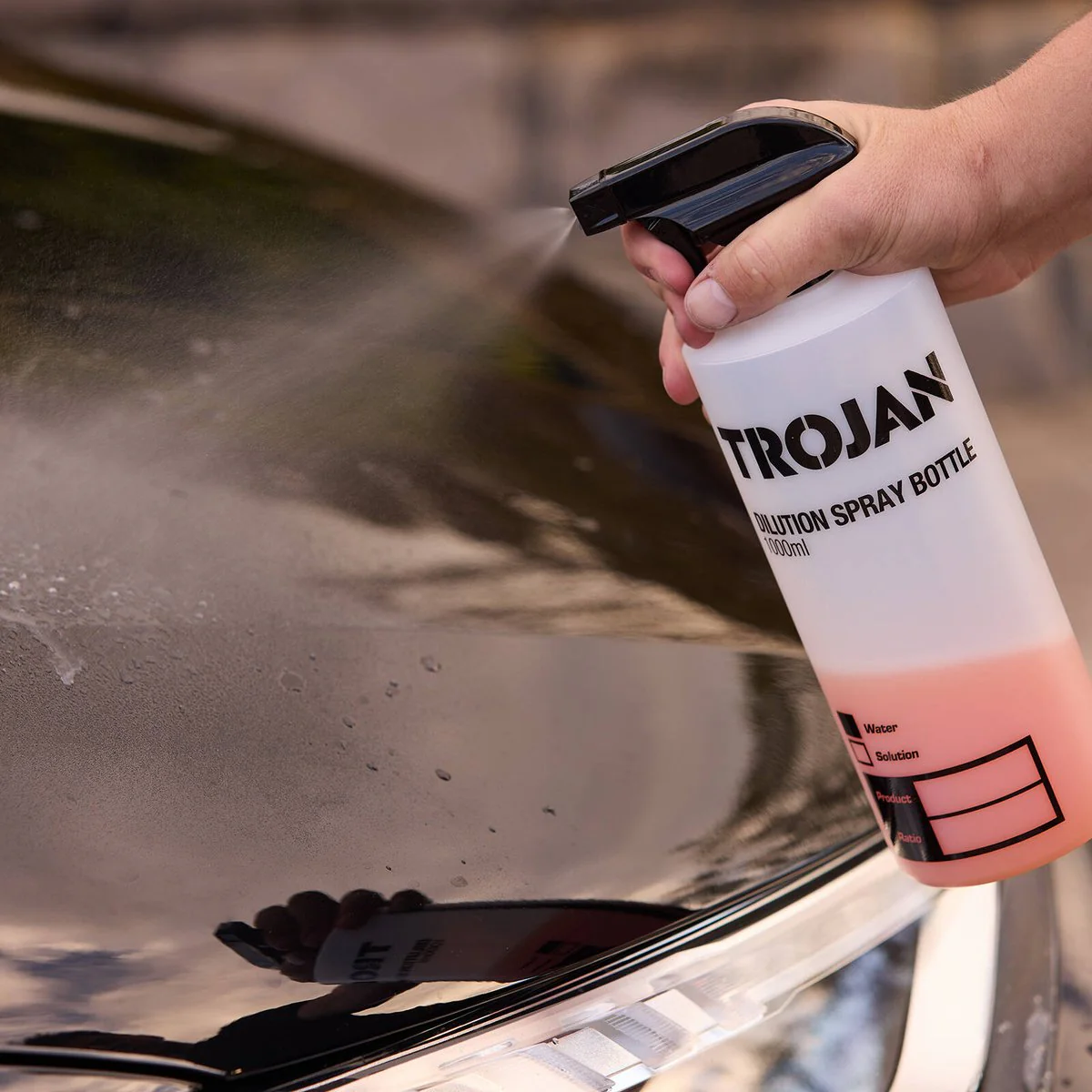 Trojan 1L Dilution Spray Bottle - Chemical-Resistant - 1000ml - Versatile Spray Functions - Image 3