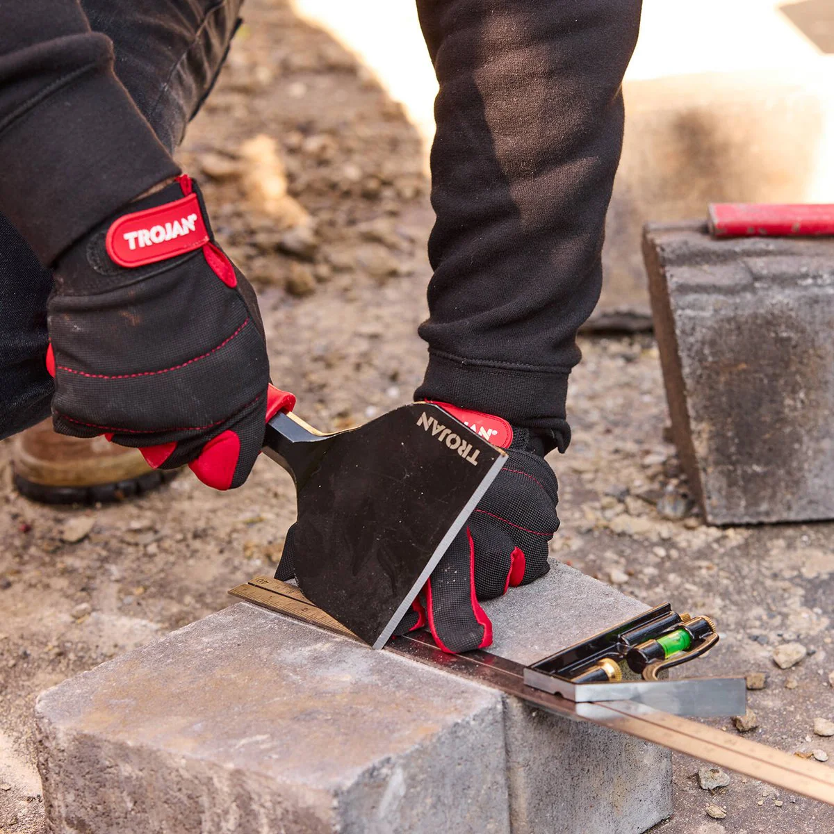 Trojan Brick Bolster - 115mm - Durable Drop Forged Steel - Ergonomic Handle - Image 2