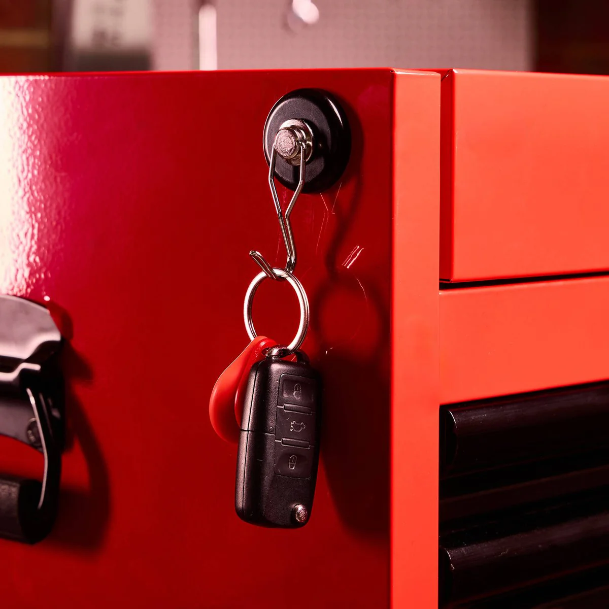 Trojan Magnetic Hook - 1.5kg Capacity - 360° Swivel - Black - Image 2