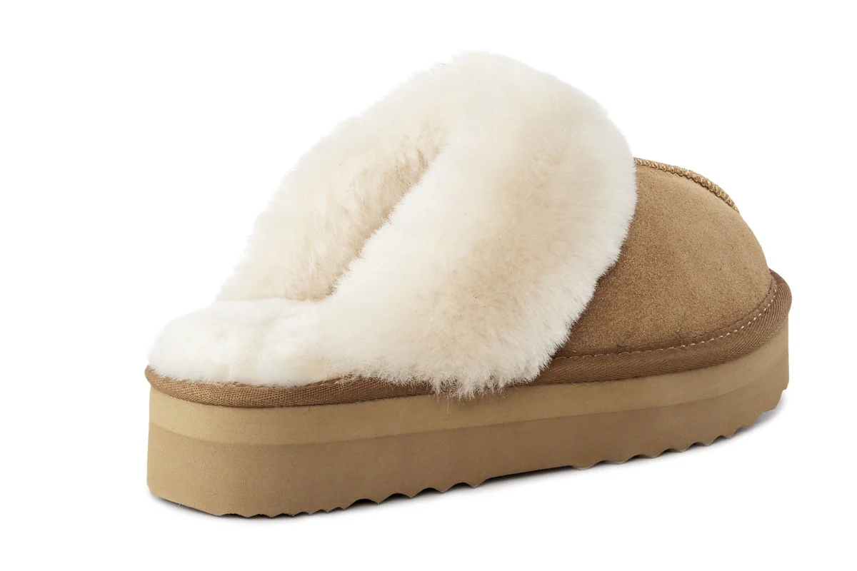 UGG Outback Platform Scuff Slides (Chestnut) - Image 4