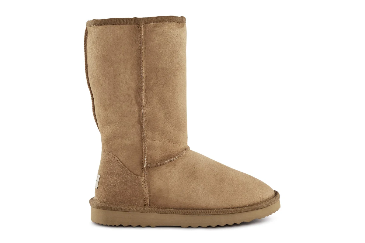 UGG Outback Premium Australian Sheepskin Long Classic Boot Chestnut - Image 3