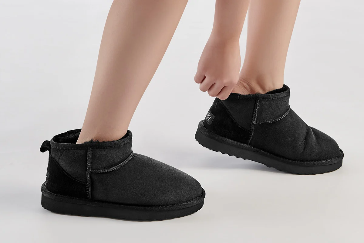 UGG Outback Premium Australian Sheepskin Ultra Mini Boot Black - Image 6