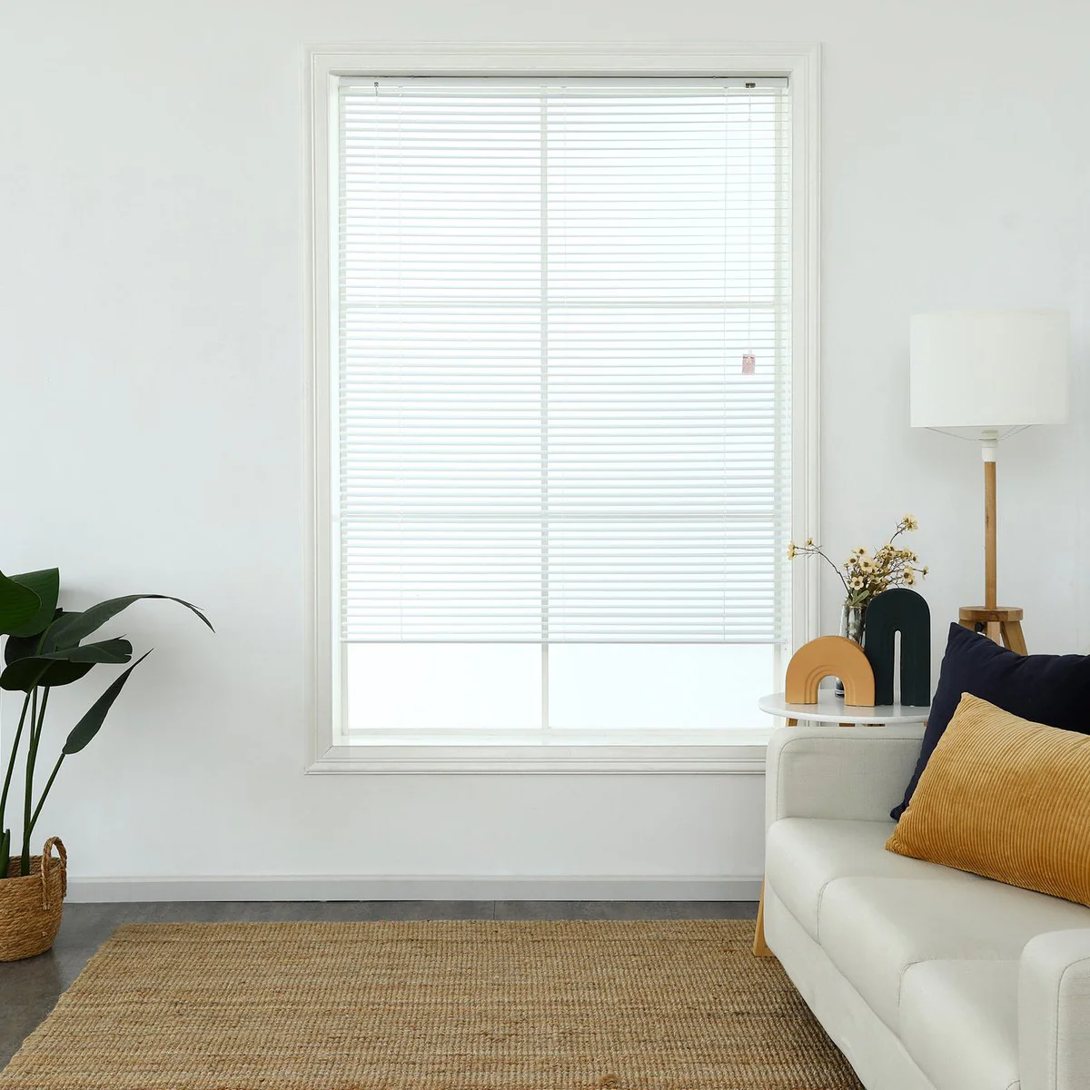 Windoware Venetian Blind Hold Down Clip 2 Pack - Clear - Durable Plastic - Image 3