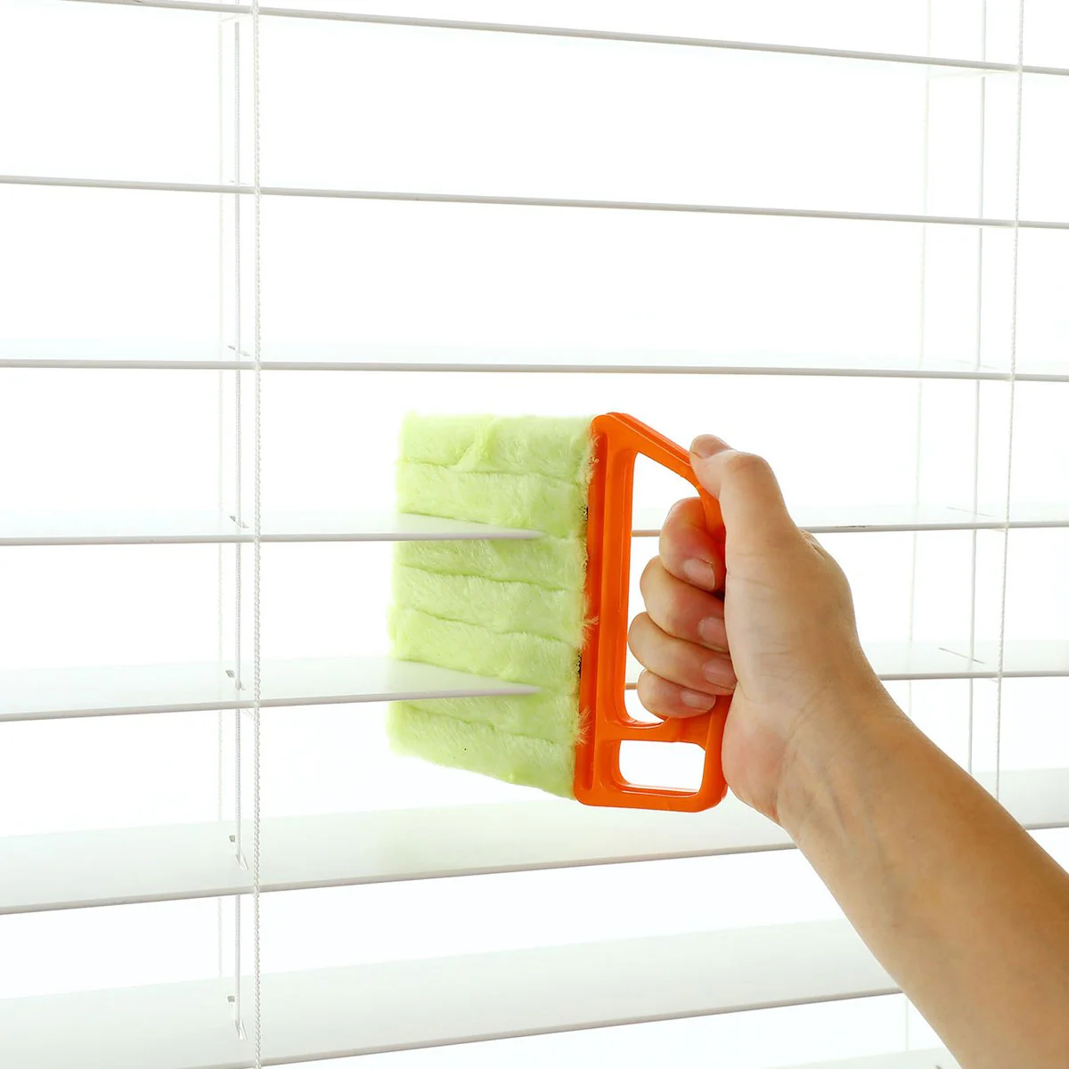 Windoware Venetian Blind Slat Cleaner - 1 Pack - Polyester - Multi-Prong - Image 2