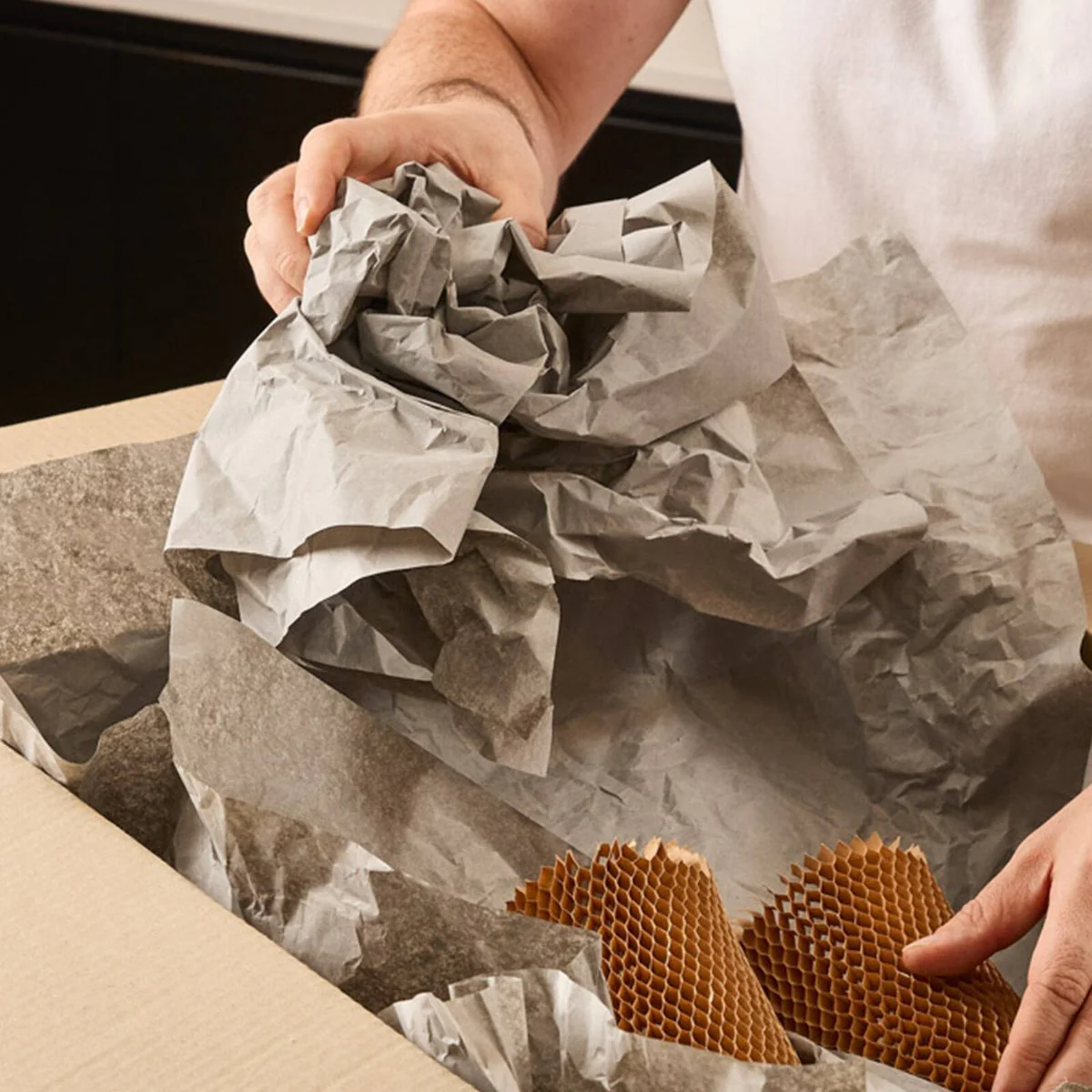 Wrap Move Butchers Paper - 800mm x 580mm - Paper - 125 Sheets - Image 3